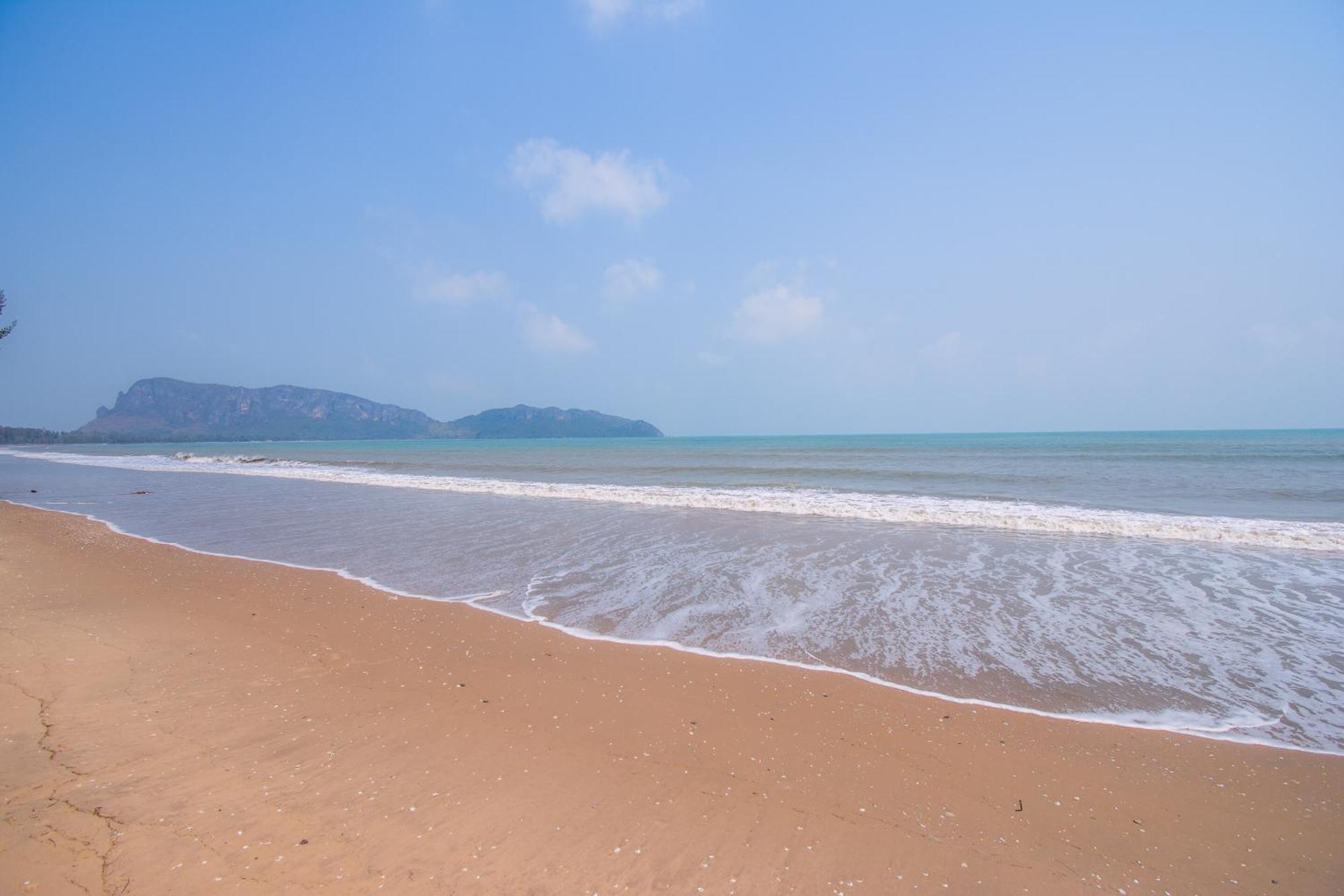 OYO 614 Koh Lak Resort Prachuap Khiri Khan Bagian luar foto