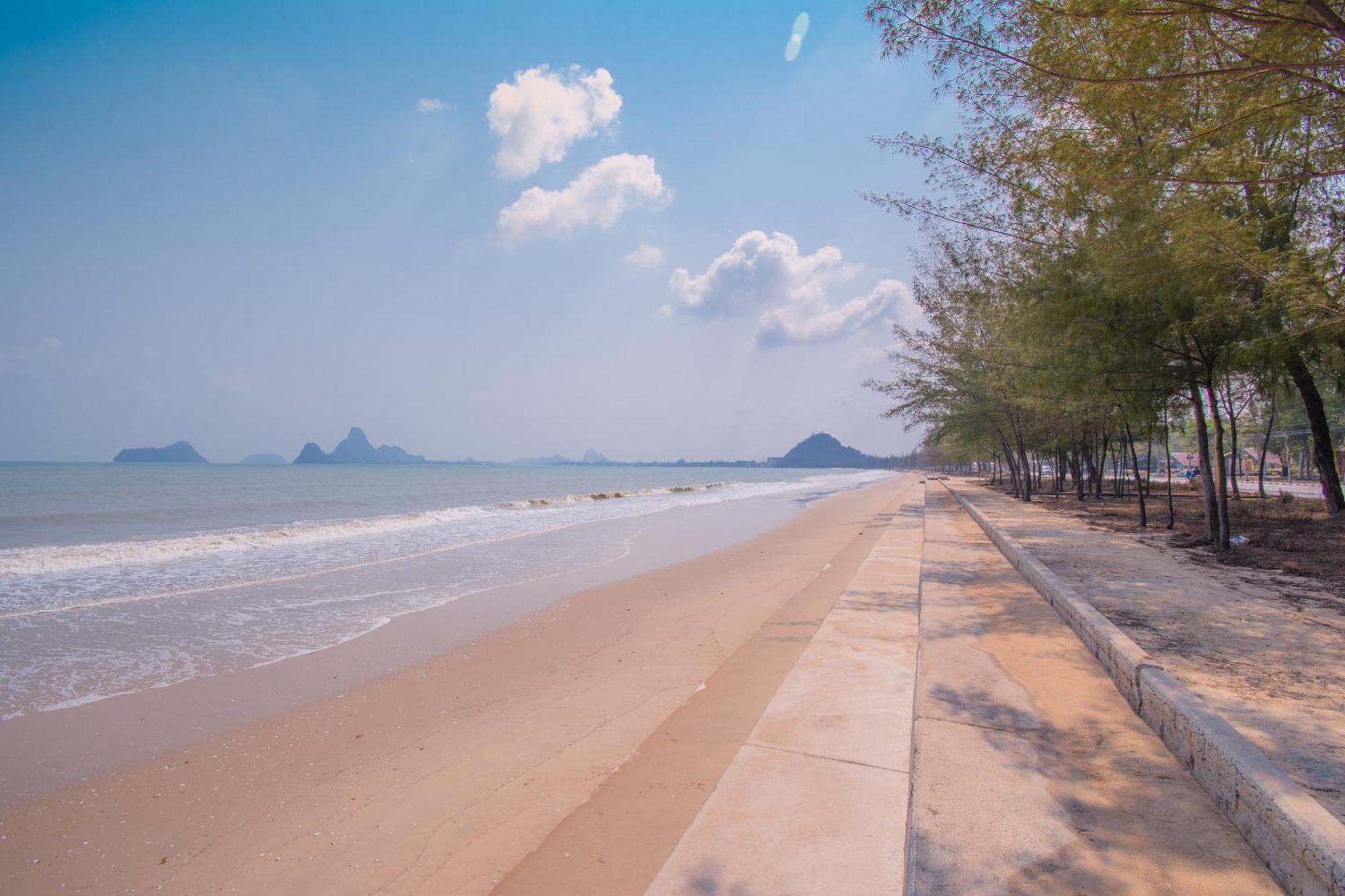 OYO 614 Koh Lak Resort Prachuap Khiri Khan Bagian luar foto